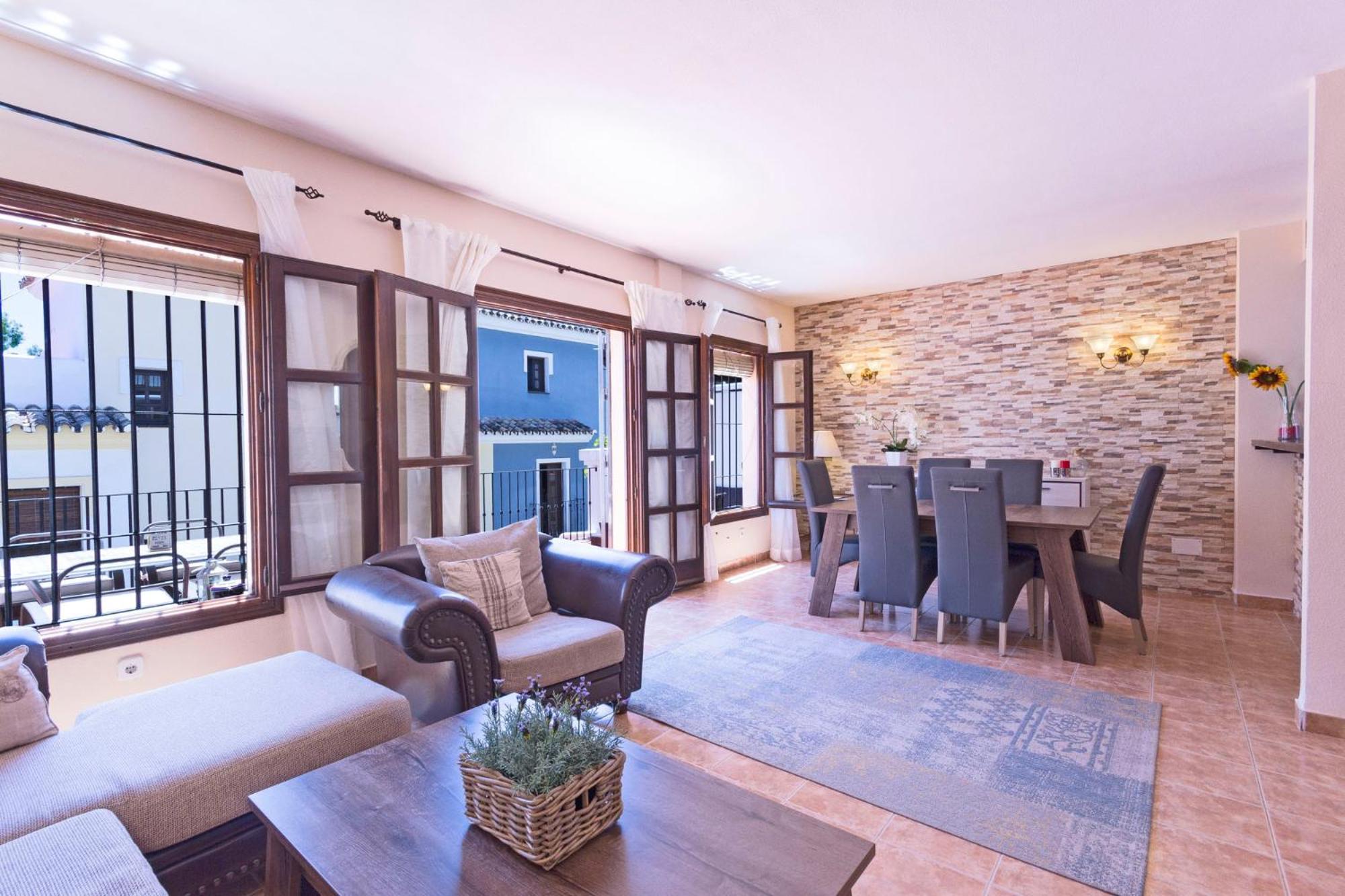 Сasa de vacaciones Large Townhouse Golden Mile *