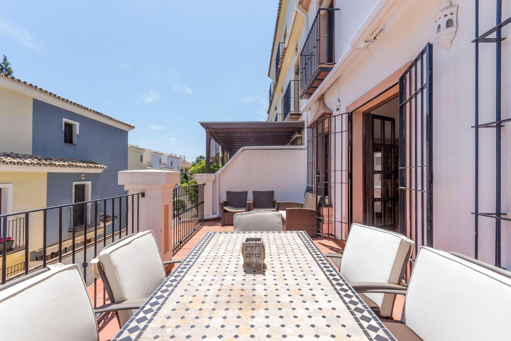 Сasa de vacaciones Large Townhouse Golden Mile *