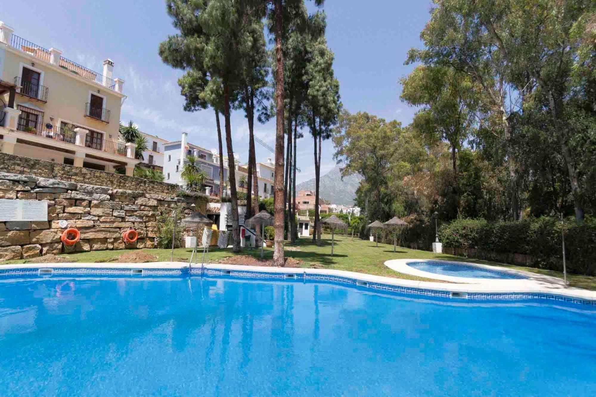 Сasa de vacaciones Large Townhouse Golden Mile Marbella